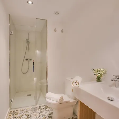 Flateli - Plaça Catalunya 22 Girona