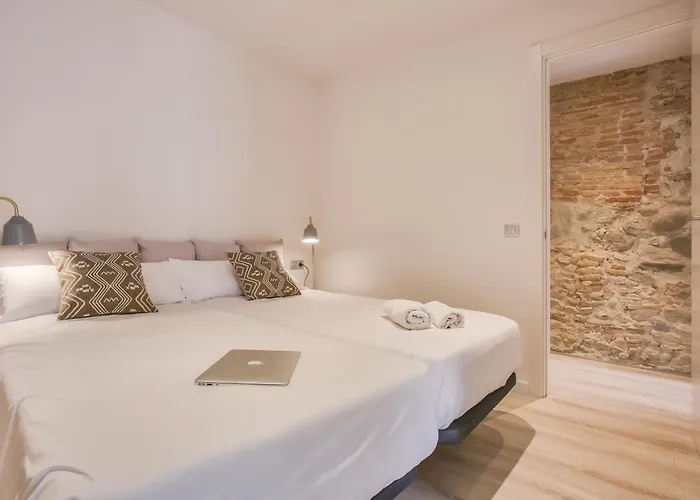 아파트 Flateli - Placa Catalunya 22 *